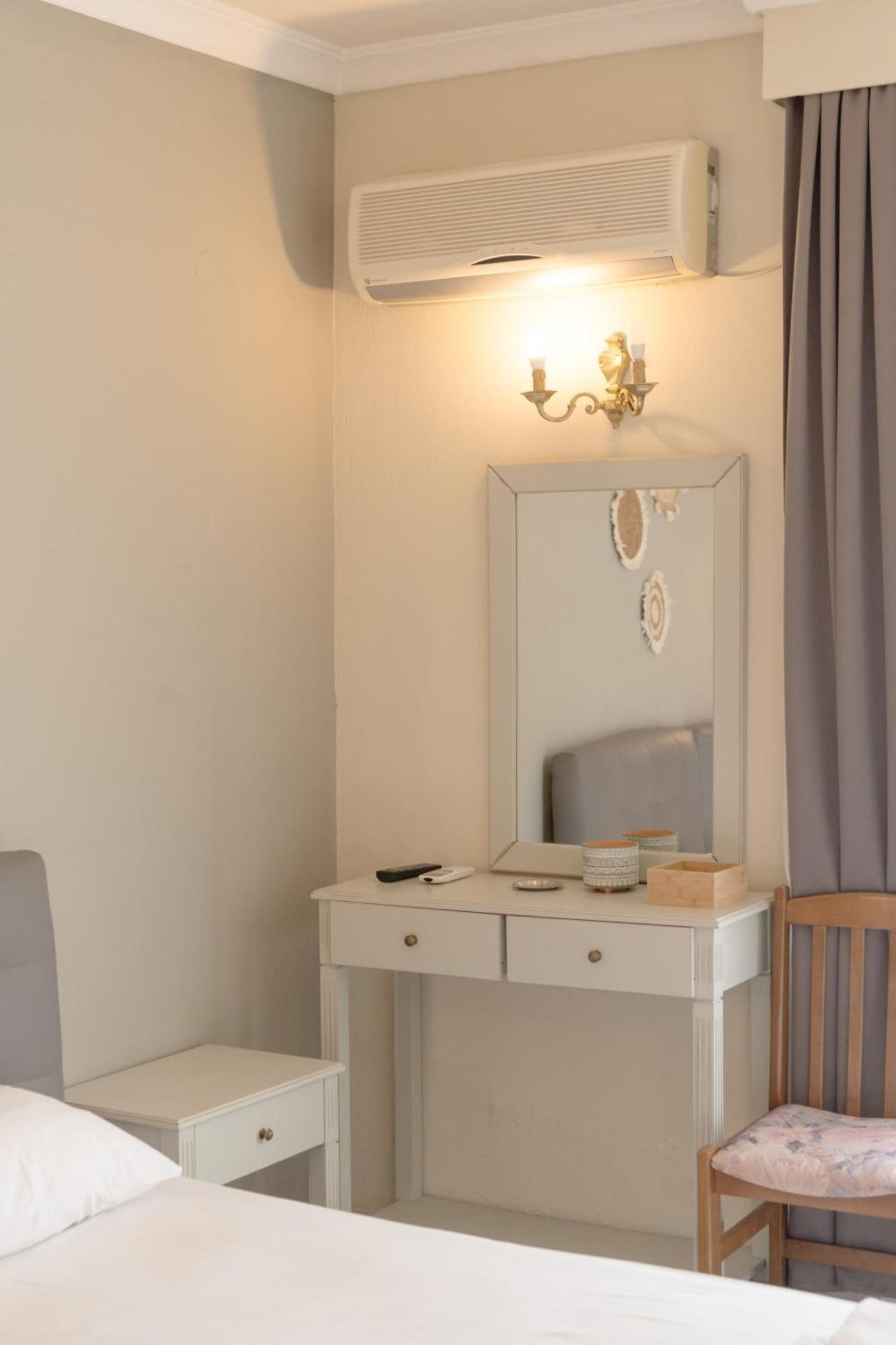 Mironi & Victoria Hotel Ліменас Екстер'єр фото